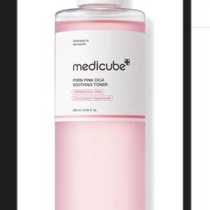 Medicube PDRN PINK CICA SOOTHING TONER